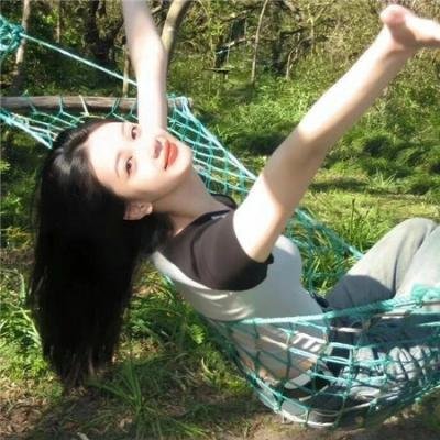 阿扎里海报